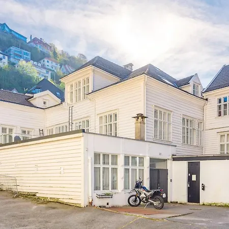 Fabryka * Bergen