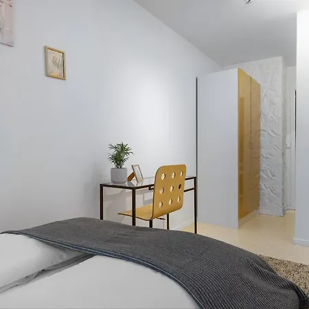 Vandrerhjem Fabryka *